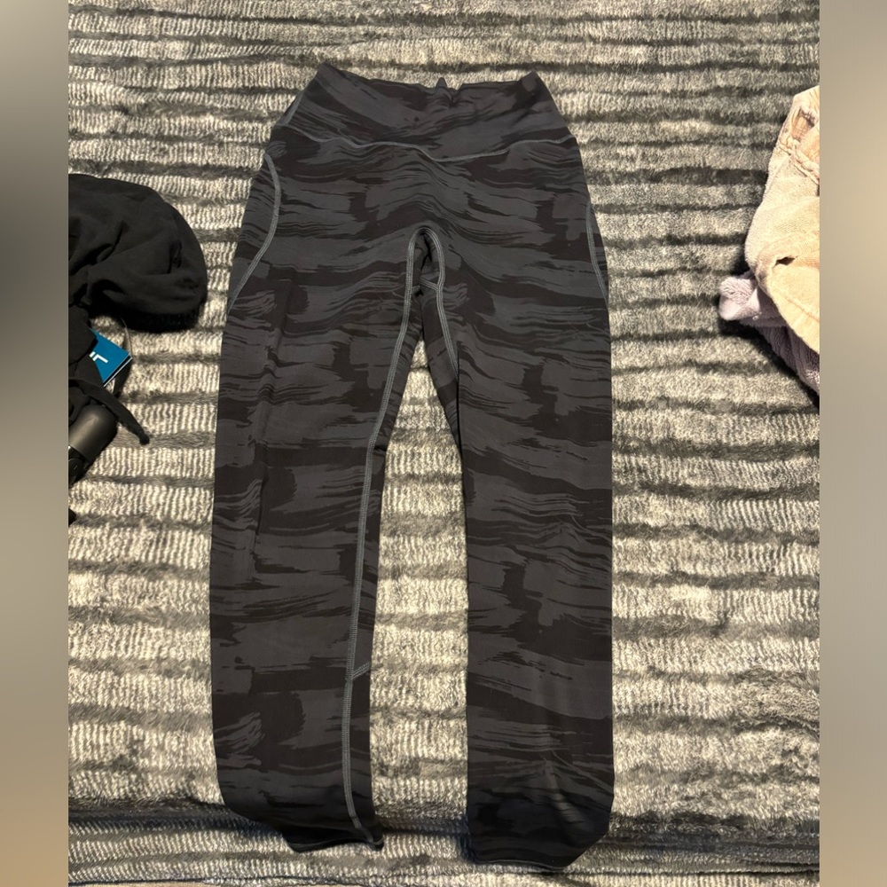 Alphalete crossover leggings